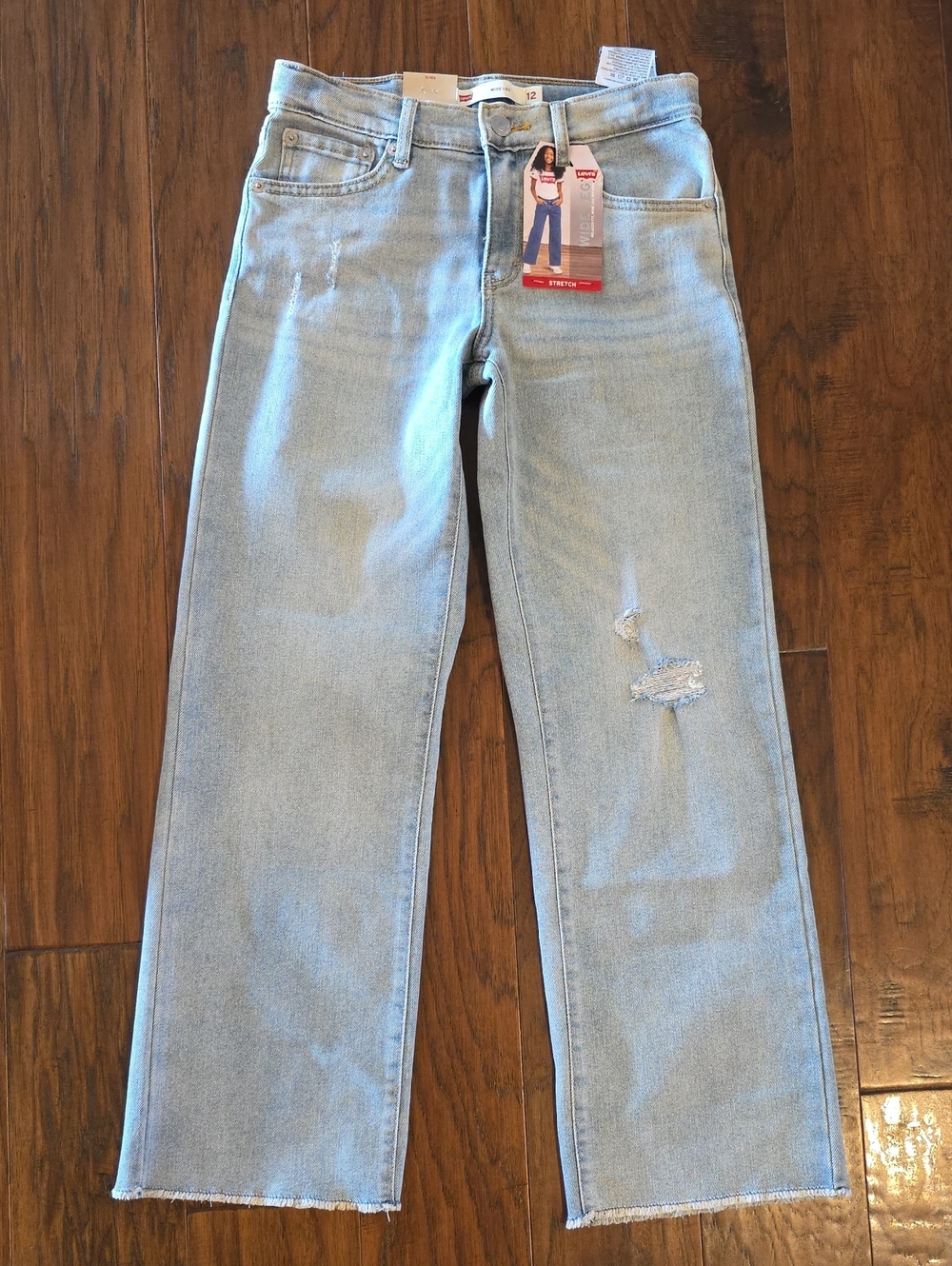 NWT Levi's Distressed Wide Leg Jeans Size 12